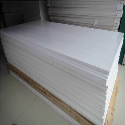 Línea esmaltada ASA Co Extrusion Machine de la protuberancia del tablero del tejado del PVC de la teja de la resina sintética