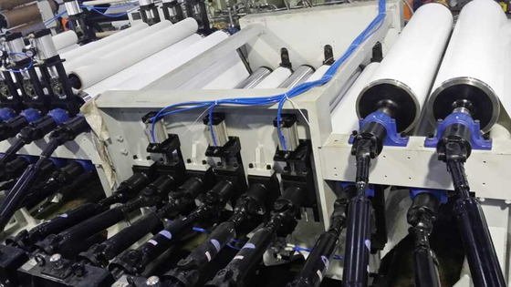 comprar Máquina plástica de la protuberancia de la hoja de la película del bastidor de PVDF para SGP online manufacture