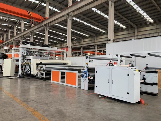 comprar Línea de extrusión de película fundida EVA / POE para encapsulación de paneles solares Velocidad máxima de la línea 16m/S online manufacture