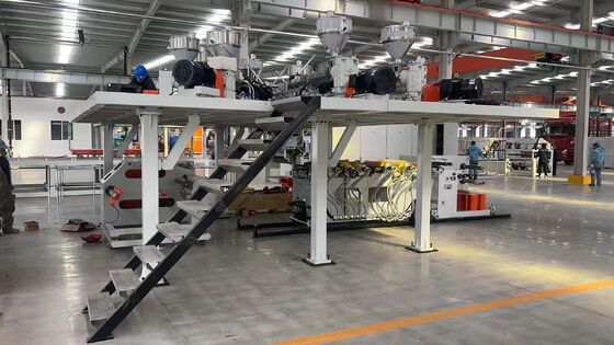 comprar Línea de extrusión de láminas de alta barrera GWELL PP-EVOH de 5-7-11 capas para termoformado de envases de alimentos con máquina para fabricar vasos de yogur de 800-1500 mm de ancho online manufacture