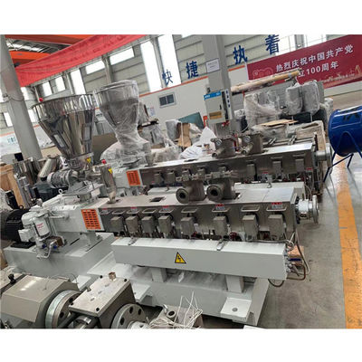 comprar instalaciones auxiliares gemelas giratorias contrarias del extrusor de tornillo del paralelo de la escala de laboratorio de 75m m online manufacture